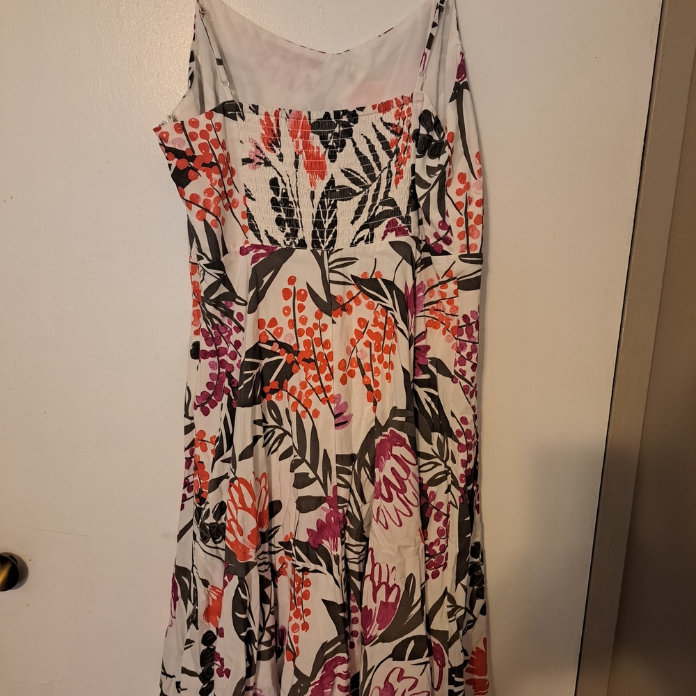 Old Navy White And Floral Dress - Picture 2 of 3